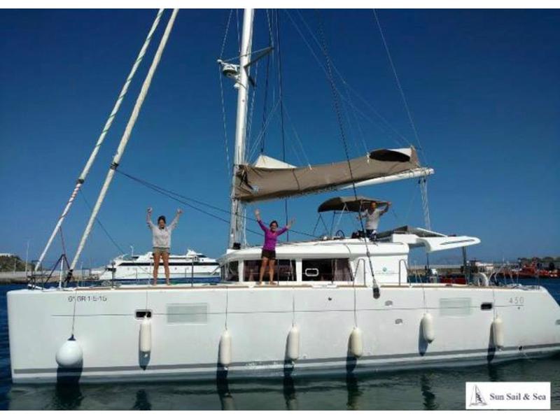 Book yachts online - catamaran - Lagoon 450  Flybridge Owner Version - QUICON - rent