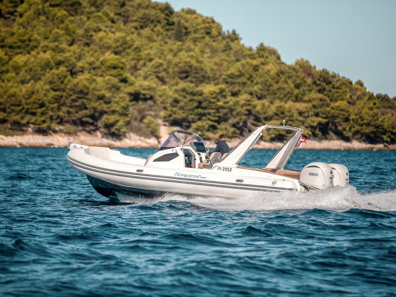 Book yachts online - other - Capelli Tempest 1000 Open -  - rent
