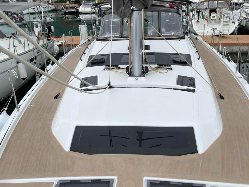 Book yachts online - sailboat - Dufour 470 - Emma - rent