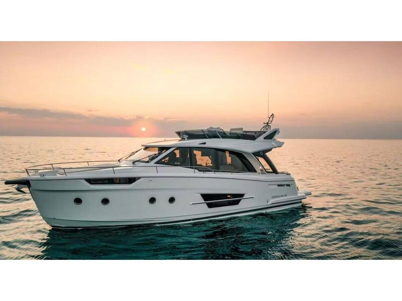 Book yachts online - motorboat - Greenline 45 Fly - Chili - rent