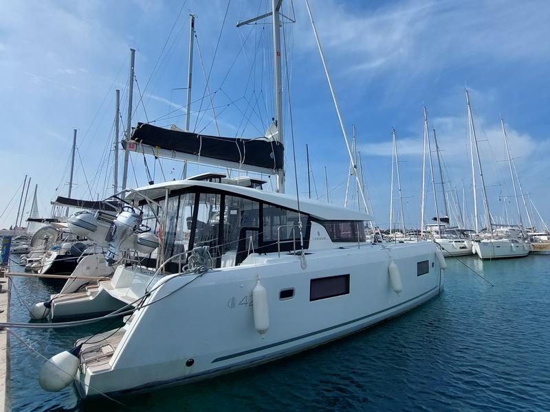 Book yachts online - catamaran - Lagoon 42 - DALMATIA SUNRISE  - rent