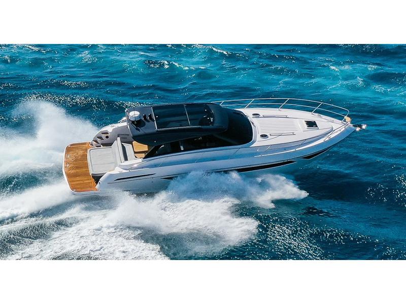 Book yachts online - motorboat - Focus Power 44 Hard Top - PINOY - rent