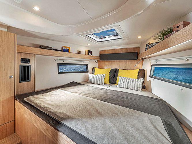 Book yachts online - sailboat - Bavaria C38 - TEN - rent