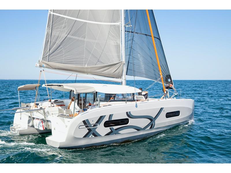 Book yachts online - catamaran - Excess 11 - Gold Kiss - rent