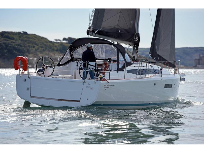 Book yachts online - sailboat - Sun Odyssey 380 3/1 - bright elli - rent