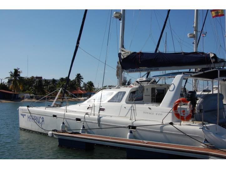 Book yachts online - catamaran - Voyage 440 (2003) - Mahanga - rent