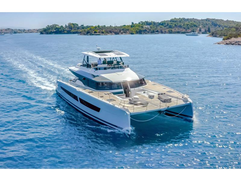 Book yachts online - powercatamaran - Fountaine Pajot Power 67 - nessun nome - rent