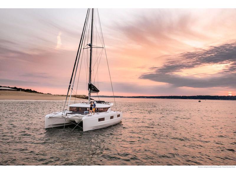 Book yachts online - catamaran - Lagoon 46 - Granma - rent