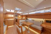 Book yachts online - sailboat - Dufour 430 - Kostas - rent