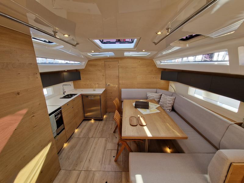 Book yachts online - sailboat - Elan Impression 43 - My Dreams - rent
