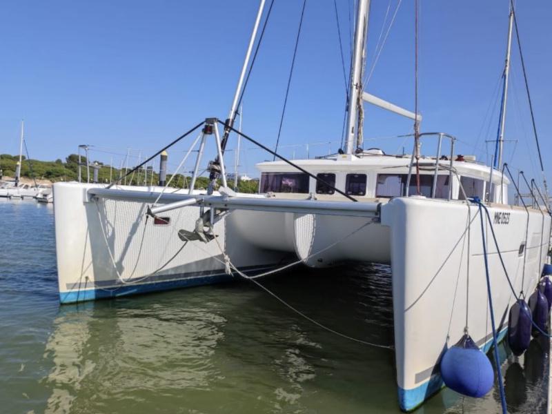 Book yachts online - catamaran - Lagoon 450 - Donata - rent
