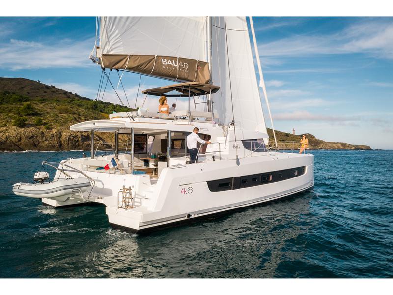 Book yachts online - catamaran - Bali 4.6 - PLATINIUM - rent