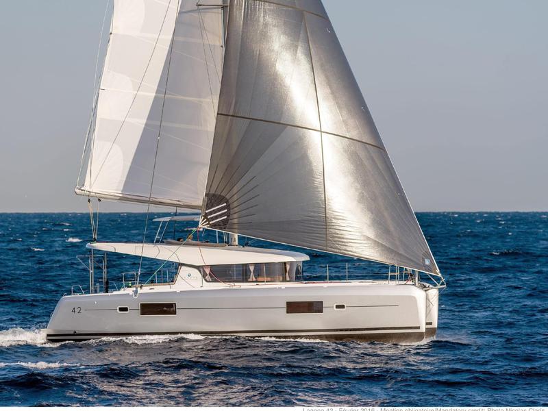 Book yachts online - catamaran - Lagoon 42 Owner Version - ALINA - rent