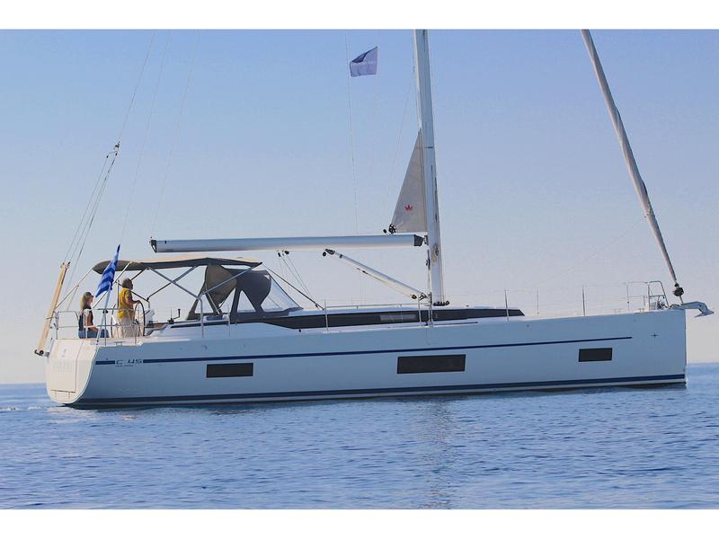 Book yachts online - sailboat - Bavaria C45 - Super Puma - rent