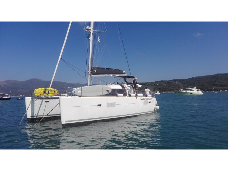 Book yachts online - catamaran - Lagoon 400 S2 - Mirfak  - rent