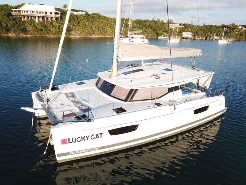 Book yachts online - catamaran - FP Lucia 40 - Lucky Cat - rent