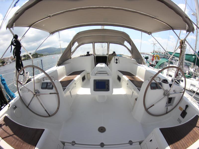 Book yachts online - sailboat - Cyclades 50.5 - Evangelia - rent
