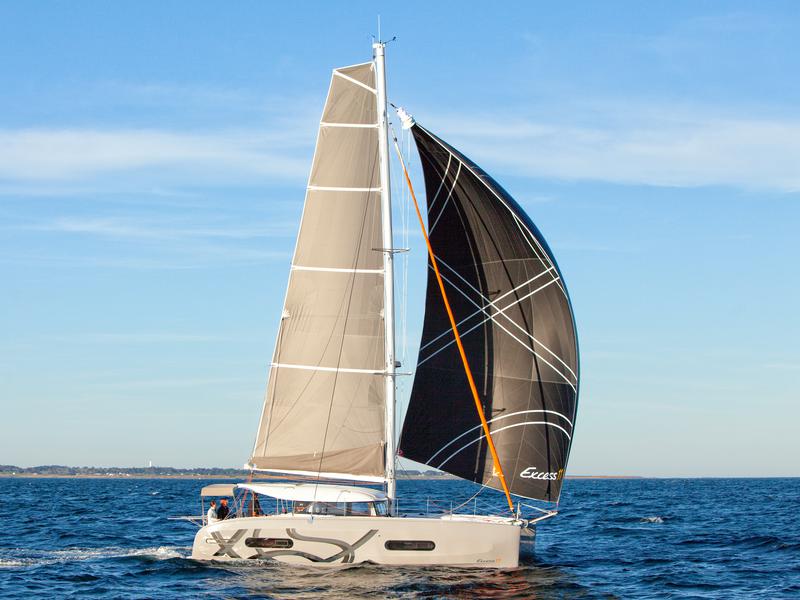 Book yachts online - catamaran - Excess 11 - YEMAYA Valencia CREWED weekly - rent