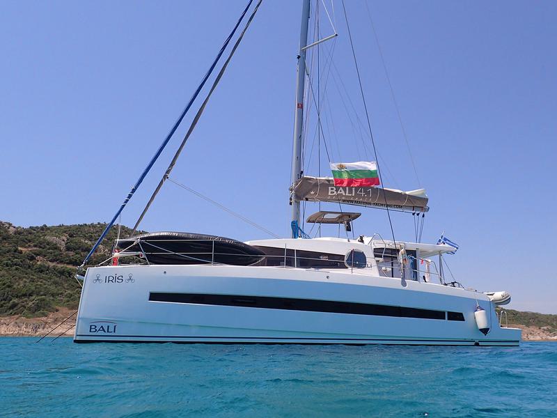 Book yachts online - catamaran - Bali 4.1 - Iris - rent