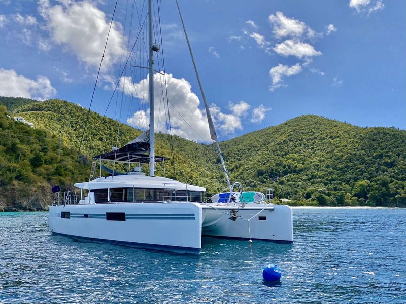 Book yachts online - catamaran - Lagoon 52 - CAÏC - rent