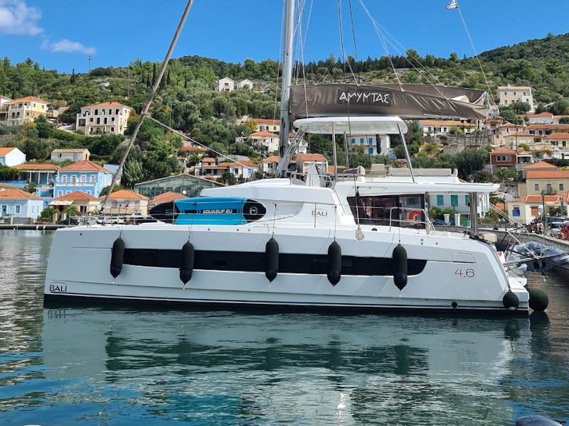 Book yachts online - catamaran - Bali 4.6 OPEN SPACE ( SOUNTLESS GENERATOR , WATER MAKER , SOLAR PANEL , A/C 6 UNITS , WATERMAKER, DISHWASHER , BOTTLE WATER TO FREEZER ) - Amyntas - rent