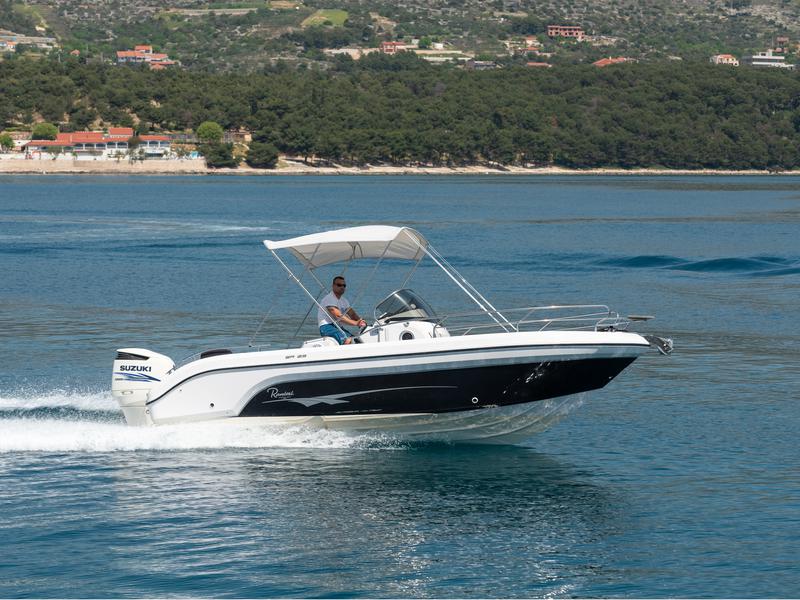 Book yachts online - motorboat - Ranieri Voyager 23S - no name - rent