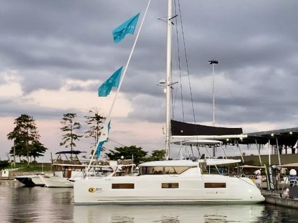 Book yachts online - catamaran - Lagoon 46 OW - BYC PARATY  - rent