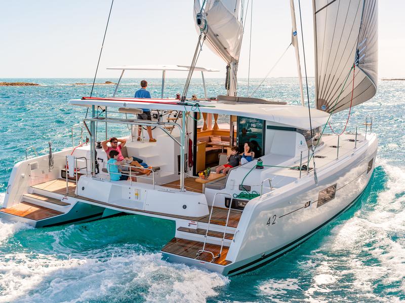 Book yachts online - catamaran - Lagoon 42 - BYC SALVADOR - rent