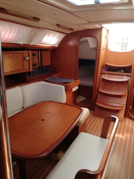 Book yachts online - sailboat - Dufour 385 Grand Large - Erica - rent