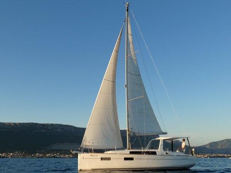 Book yachts online - sailboat - Oceanis 35 -  - rent