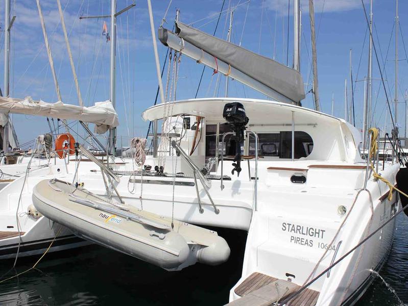 Book yachts online - catamaran - Nautitech 441 - Starlight - rent