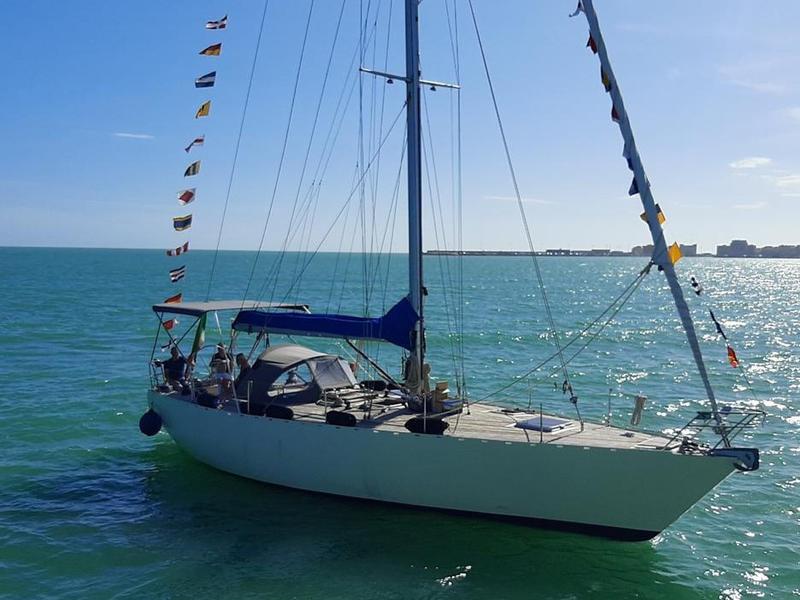 Book yachts online - sailboat - Cantieri Grillo Flush Dekk 44 - Ciao Vento - rent