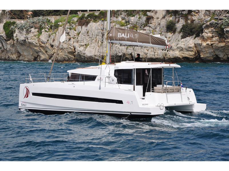 Book yachts online - catamaran - Bali 4.1 - Zeus - rent