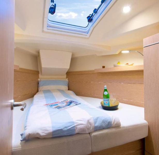 Book yachts online - sailboat - Hanse 345 - Seta - rent