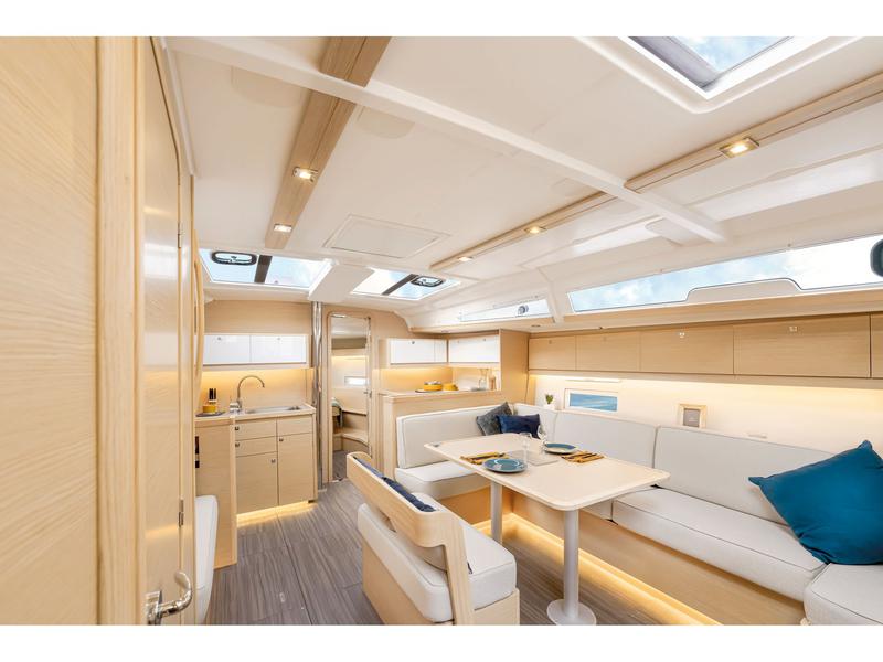 Book yachts online - sailboat - Dufour 430 - ARMONIA - rent