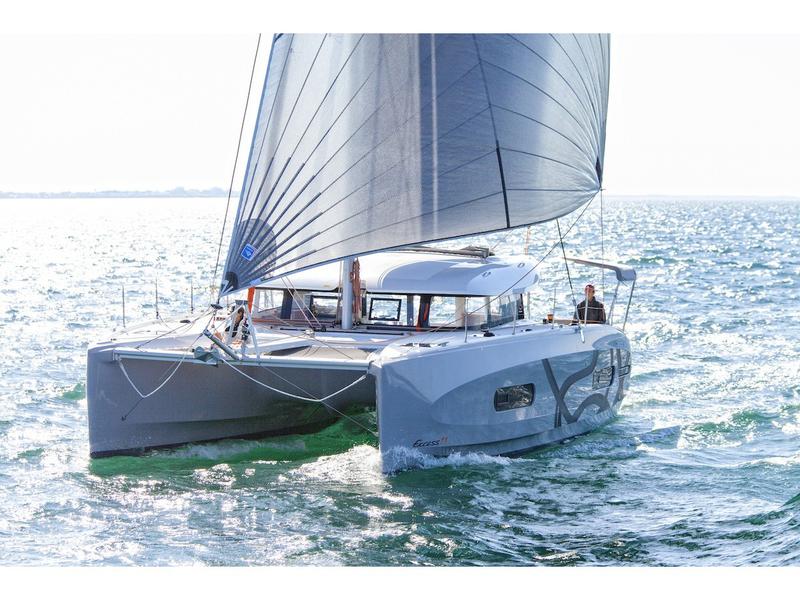 Book yachts online - catamaran - Excess 11 - Happy - rent