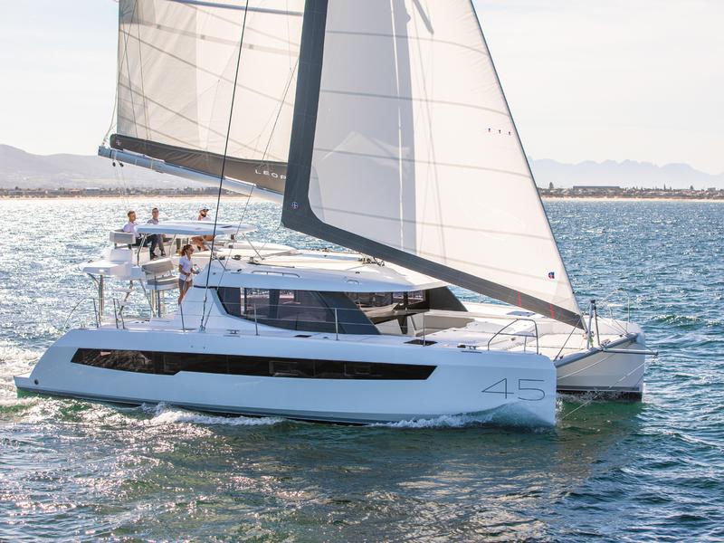Book yachts online - catamaran - Leopard 45 - Manaphy - rent