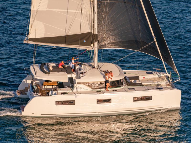 Book yachts online - catamaran - Lagoon 46 Fly - ETERNITYX - rent