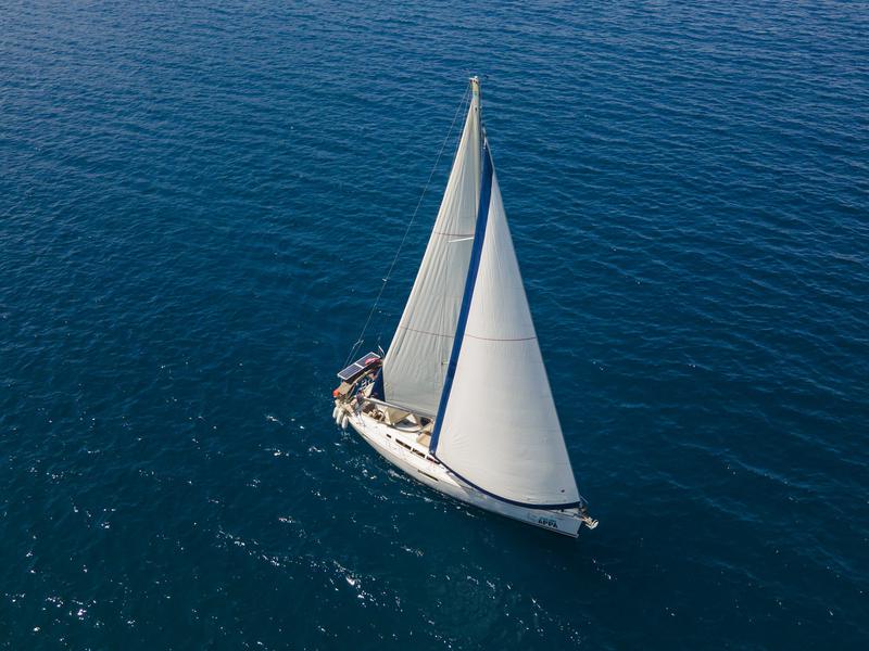 Book yachts online - sailboat - Sun Odyssey 49 - Appa - rent