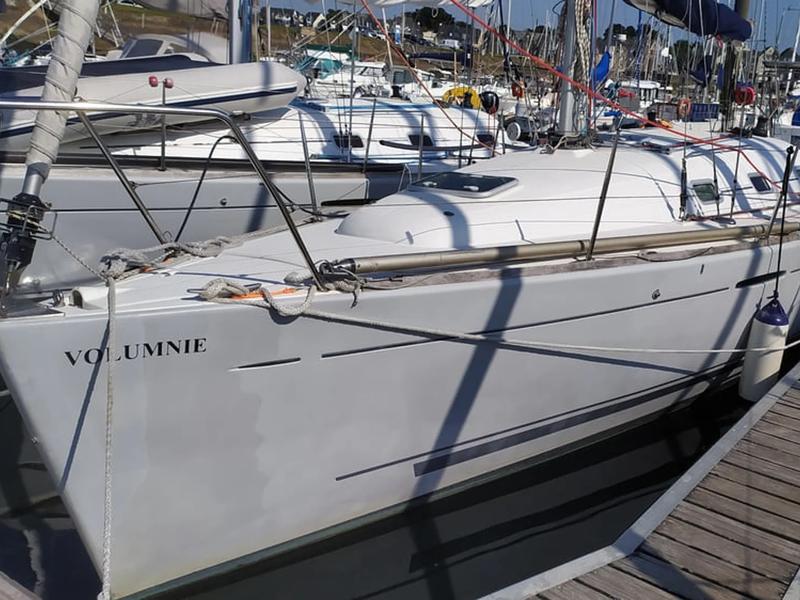 Book yachts online - sailboat - First 31.7 - Volumnie - rent