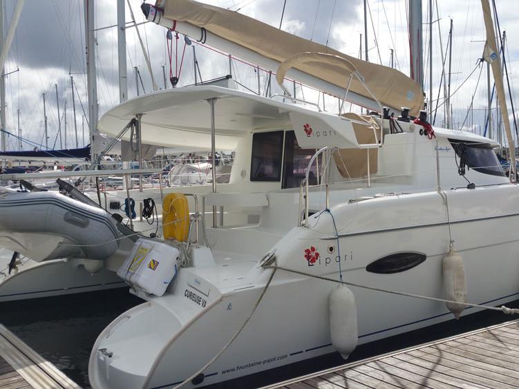 Book yachts online - catamaran - Lipari 41 - Curieuse - rent