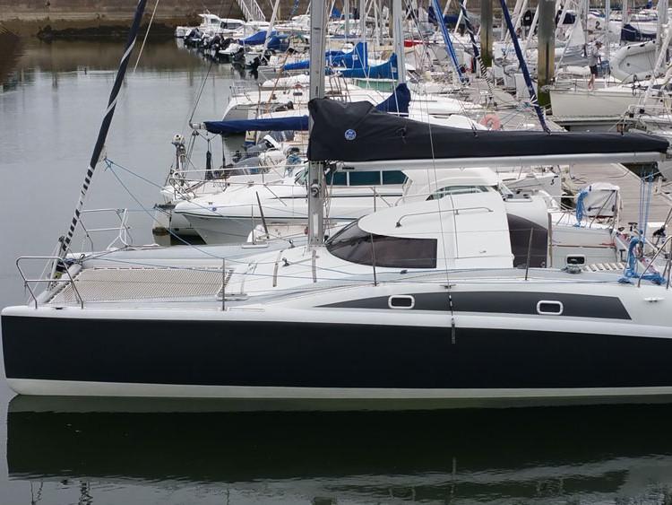 Book yachts online - catamaran - Maldives 32 - Smiley - rent