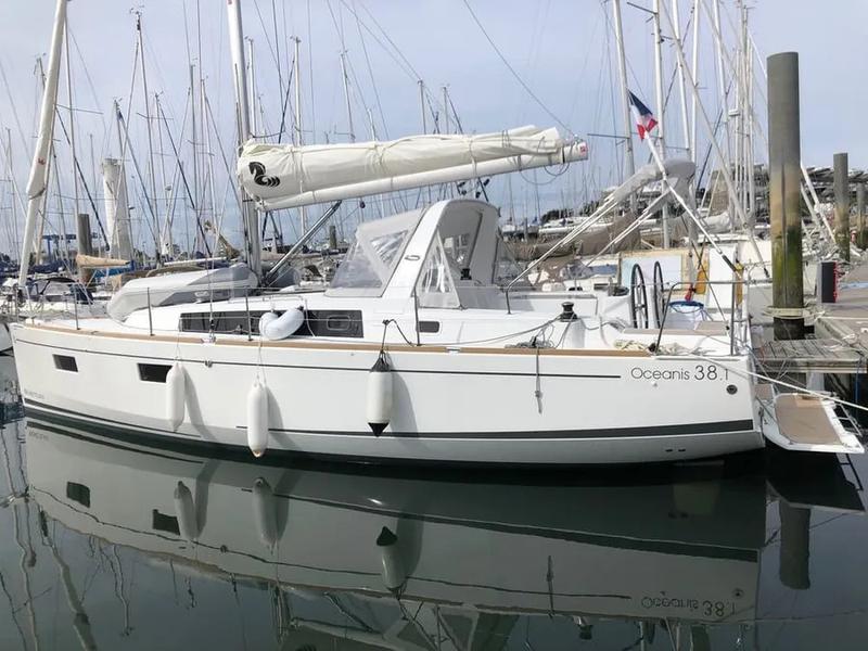 Book yachts online - sailboat - Oceanis 38.1 - Lisboa - rent