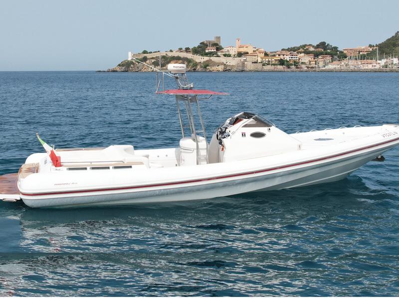 Book yachts online - motorboat - Magazzu MX-11 Coupé - VTC07 - rent