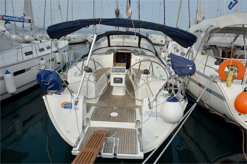 Book yachts online - False - Bavaria 40 Cruiser (3Cab) - Fenix I - rent