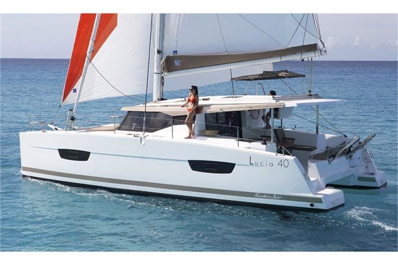 Book yachts online - False - Lucia 40 (4Cab) - Leon - rent