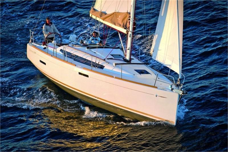 Book yachts online - False - Sun Odyssey 389 (3Cab) - Sound of Silence - rent