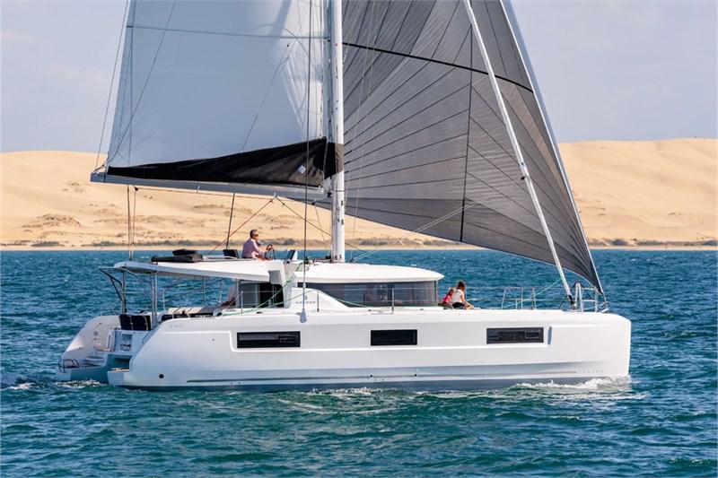 Book yachts online - False - Lagoon 46 (4+2Cab) - D.Bobo - rent