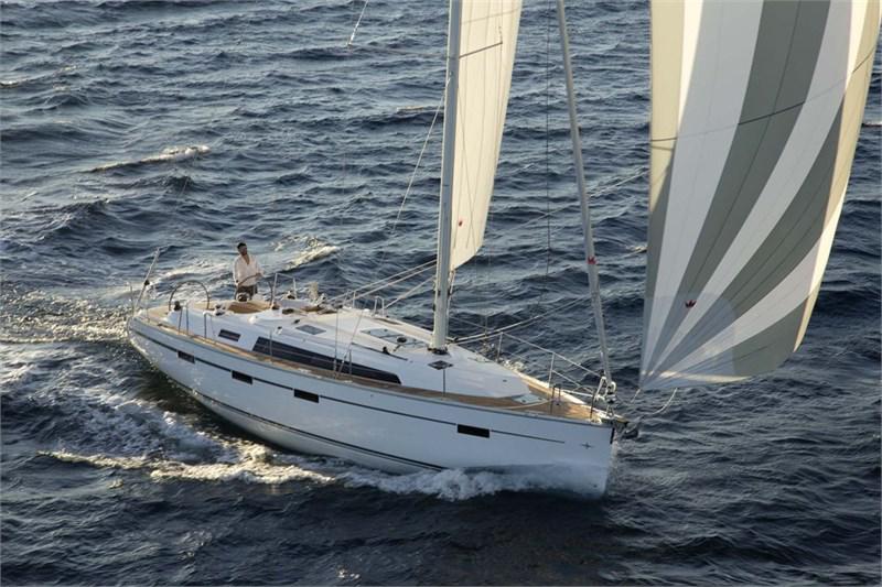 Book yachts online - False - Bavaria Cruiser 41 (3Cab) - Luna II - rent