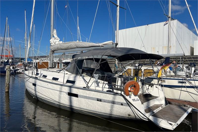 Book yachts online - False - Bavaria Cruiser 40 (3Cab) - Meike - rent